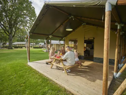 Glamping Tent Comfort 11